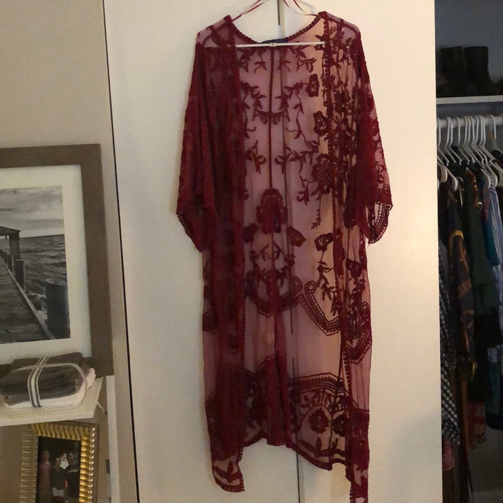 Long Lace Kimono - NEW W/O TAGS